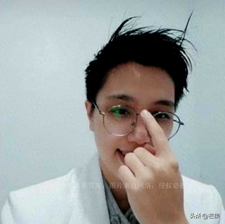 尴尬奇闻：夫妻同床共枕10个月，印尼女子发现“老公”竟然是女人
