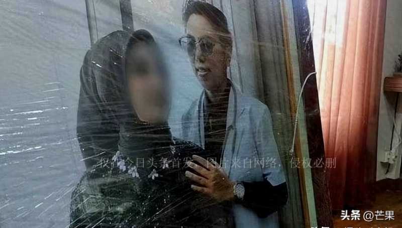 尴尬奇闻：夫妻同床共枕10个月，印尼女子发现“老公”竟然是女人